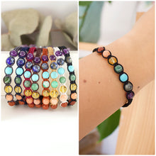 Cargar imagen en el visor de la galería, ✧ Pulsera de los 7 Chakras | Pulseras de macramé con piedras naturales : Jaspe rojo, Calcita, Citrino, Jade, Turquesa, Lapislázuli y Amatista.