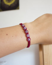 Cargar imagen en el visor de la galería, ✧ Pulsera de macramé con piedras naturales: Amatista