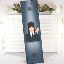 Cargar imagen en el visor de la galería, ✧ Marcapáginas Bookmark: Wednesday Addams