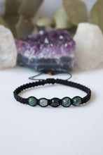 Cargar imagen en el visor de la galería, ✧ Pulsera de macramé con piedras naturales: Jade