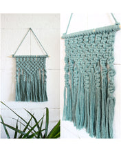 Cargar imagen en el visor de la galería, ✧ Colgante de pared de macramé bohemio tejido a mano #1 | Tapices de macramé boho