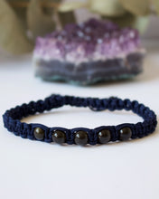 Cargar imagen en el visor de la galería, ✧ Pulsera de macramé con piedras naturales: Obsidiana