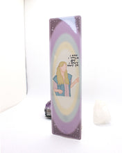 Load image into Gallery viewer, ✧ Marcapáginas Bookmark: Phoebe Buffay - sitcom Friends
