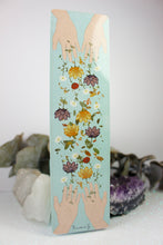 Cargar imagen en el visor de la galería, ✧ Marcapáginas Bookmark: Falling flowers
