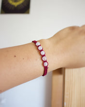 Load image into Gallery viewer, ✧ Pulsera de macramé con piedras naturales: Cuarzo rosa
