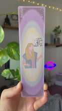 Load and play video in Gallery viewer, ✧ Marcapáginas Bookmark: Phoebe Buffay - sitcom Friends
