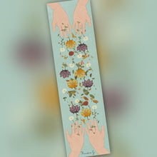 Cargar imagen en el visor de la galería, ✧ Marcapáginas Bookmark: Falling flowers
