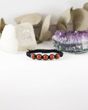 Load image into Gallery viewer, ✧ Pulsera de macramé con piedras naturales : Jaspe Rojo
