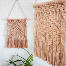 Load image into Gallery viewer, ✧ Colgante de pared de macramé bohemio tejido a mano #2 | Tapices de macramé boho
